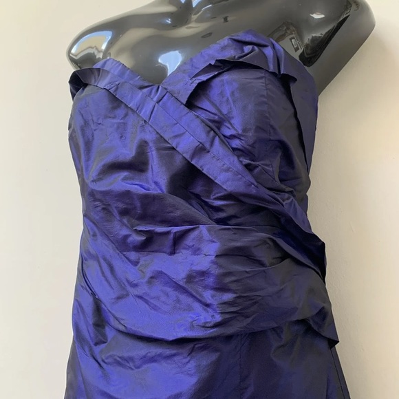 Stunning Monsoon Silk Long maxi dress
Sleeveless
Purple black two tone UK 18 - Picture 10 of 14